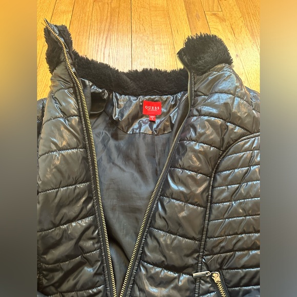 Guess Women's Faux Fur Trim Jacket Black Shiny Winter/Fall Packable Coat Size M - Picture 12 of 17